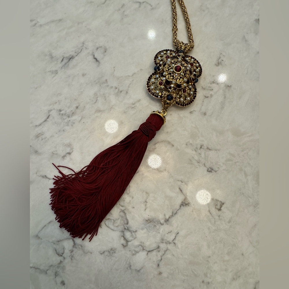 #10. Gift 🎁 Absolutely stunning Jose Maria Barrera SHOWPIECE gold pendant - Picture 3 of 8